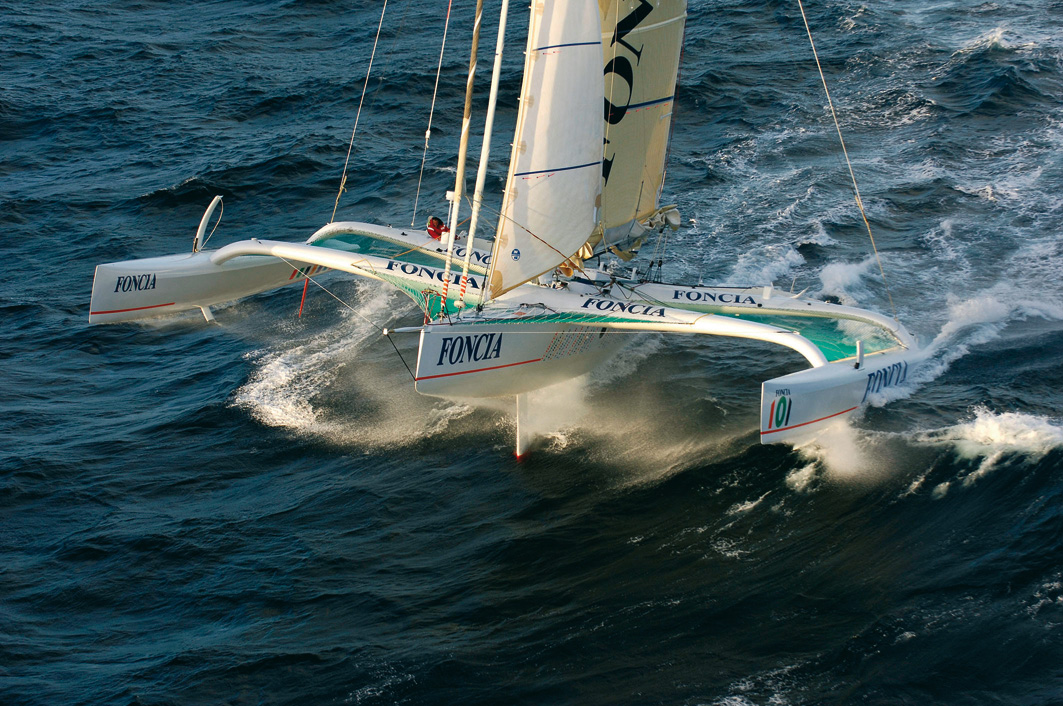 trimarans de course