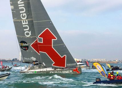 Le 60 pieds IMOCA ex-Queguiner et ex-Safran est dès 2017 disponible pour des navigations pour les entreprises ou les particuliers chez Sensation Océan